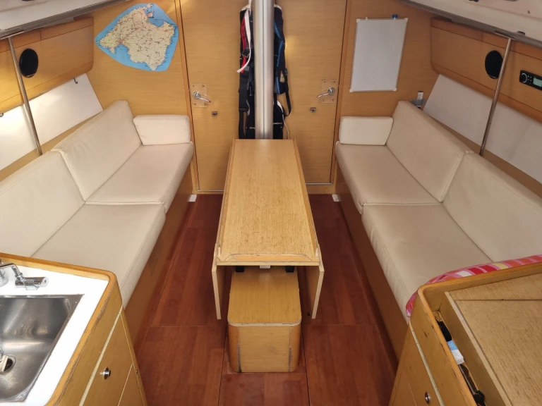 Noleggio Barca a vela Bénéteau con patente nautica