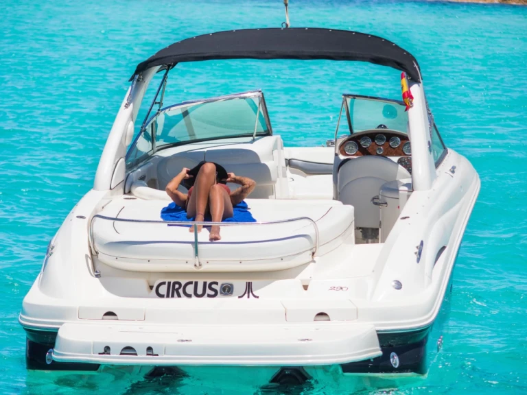 Noleggio Barca a motore Sea Ray con patente nautica