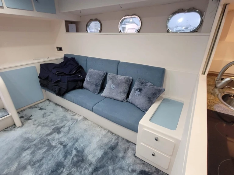 Noleggio Barca a motore con o senza skipper Baia a Rimini