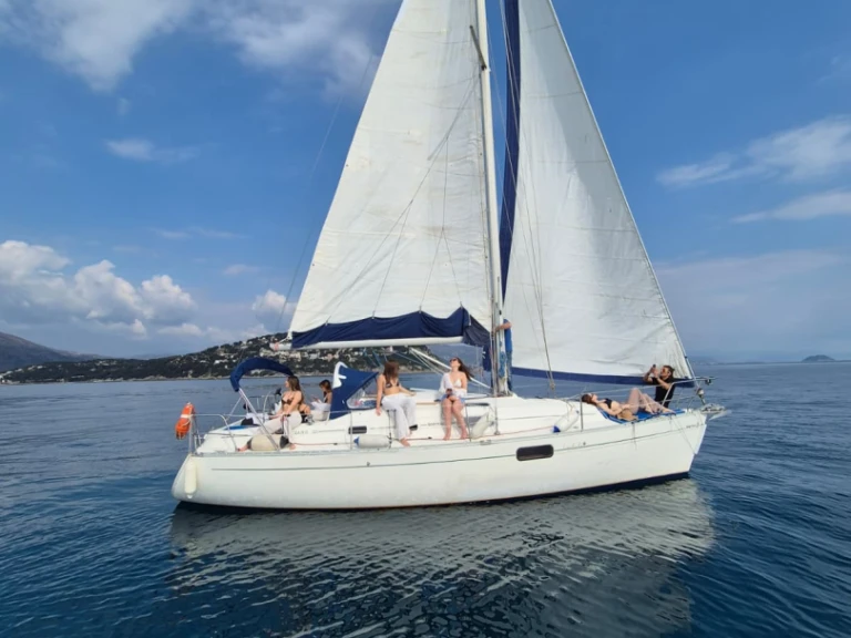 Noleggio Barca a vela Bénéteau con patente nautica