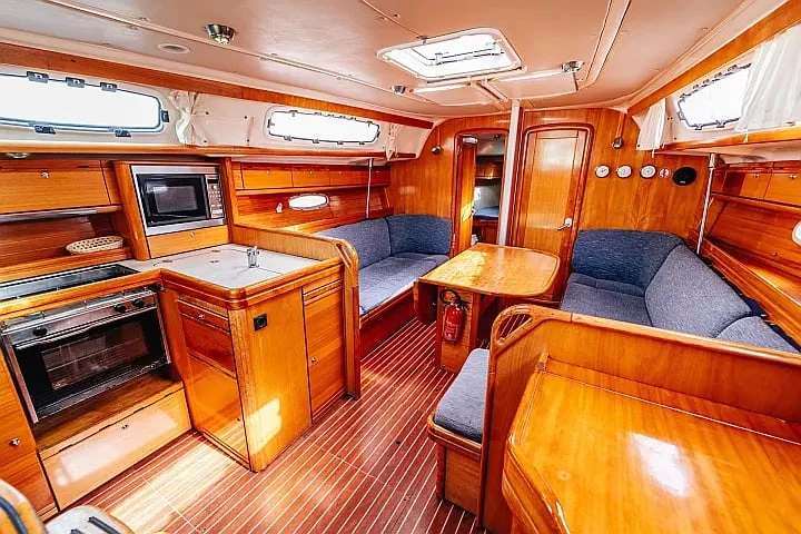 Noleggio Barca a vela con o senza skipper Bavaria a Betina