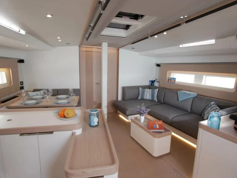 Bénéteau Beneteau 53 First Yacht da affittare a  Lávrio