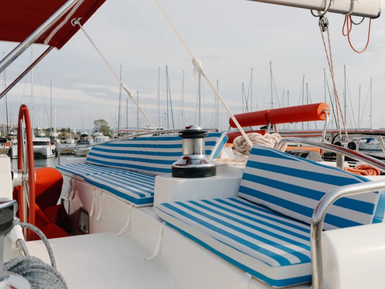 Noleggio Catamarano Lagoon con patente nautica