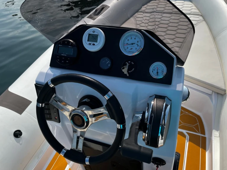 Oromarine Gravel-19 da affittare a  Port d'Addaia (Porto)