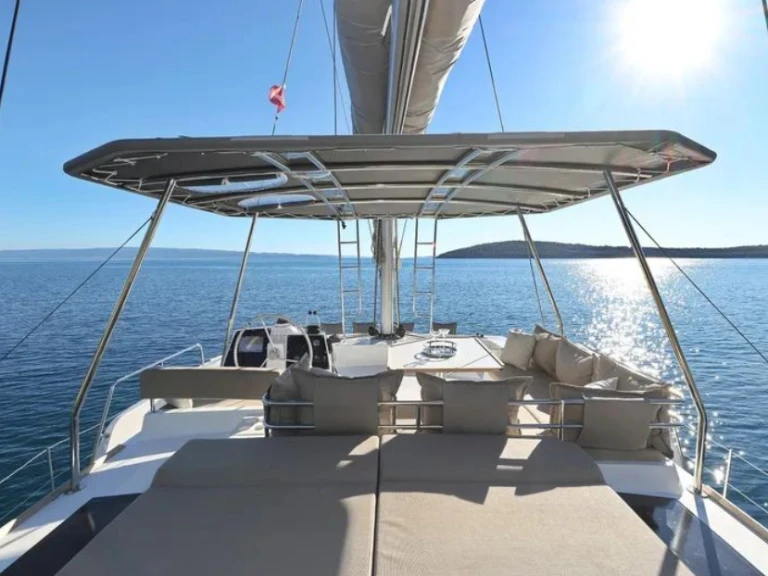 Noleggio Catamarano Bali con patente nautica