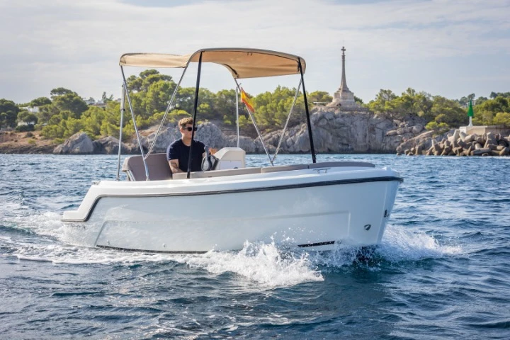 Noleggiare una AQUA 515 a Club Nàutic Santa Ponsa