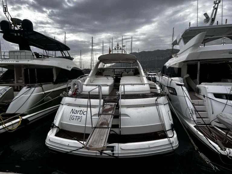 Noleggio a Marina de Dénia – Princess Princess V65 su SamBoat