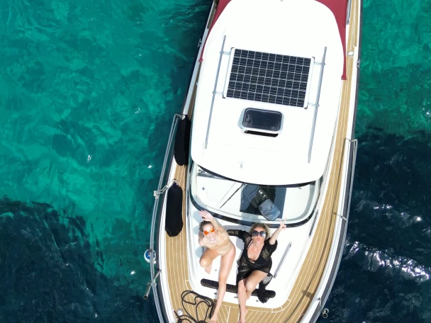 Noleggio barche NAVAL 23 Hedonline a Ragusa (Dubrovnik) su Samboat