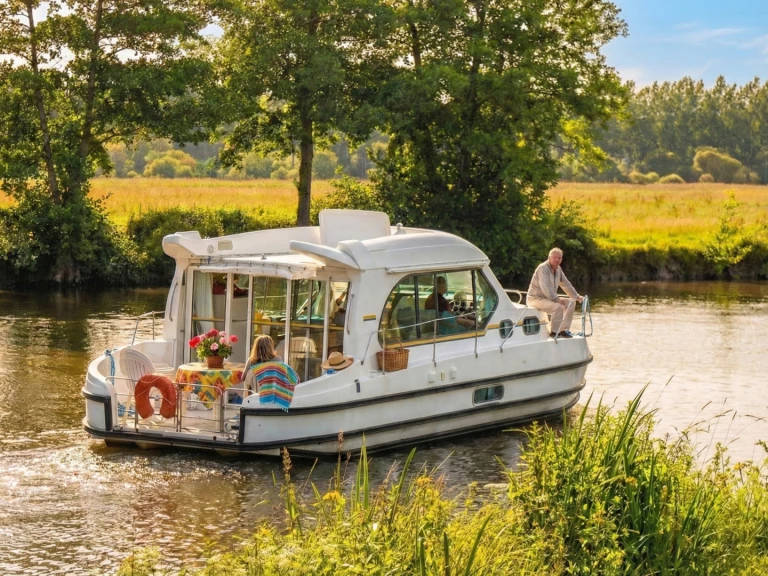 Noleggio Barca a motore a Avignonet-Lauragais – Nicols Yacht Nicols Sedan 1000