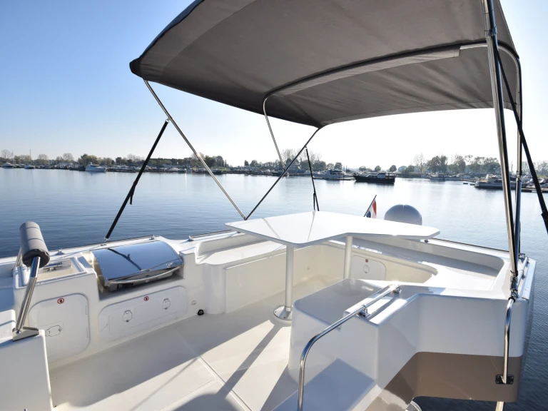 Barca a motore a noleggio a Kerkdriel al miglior prezzo