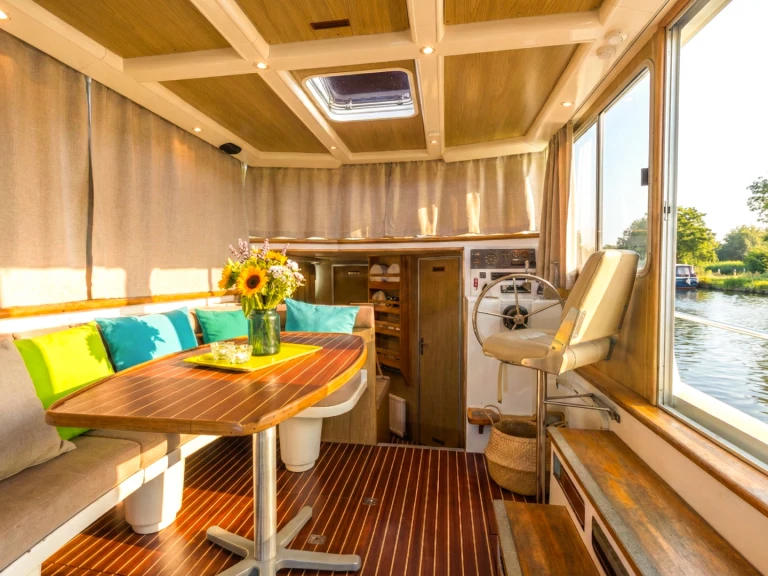 Noleggio Houseboat Pénichette con patente nautica