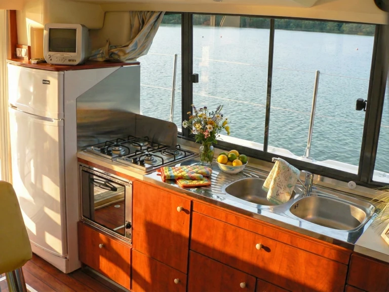 Noleggio Barca a motore Nicols Yacht con patente nautica