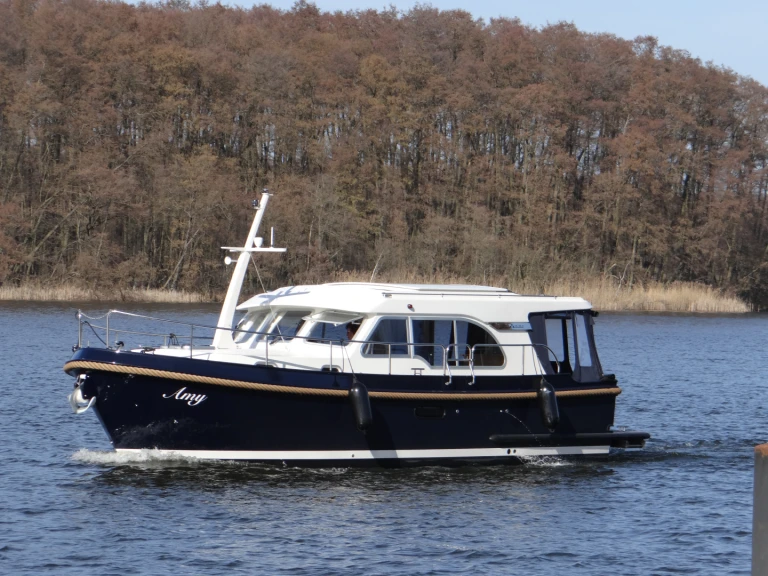 Noleggio a Mirow –  Linssen Grand Sturdy 30.0 Sedan Intero su SamBoat