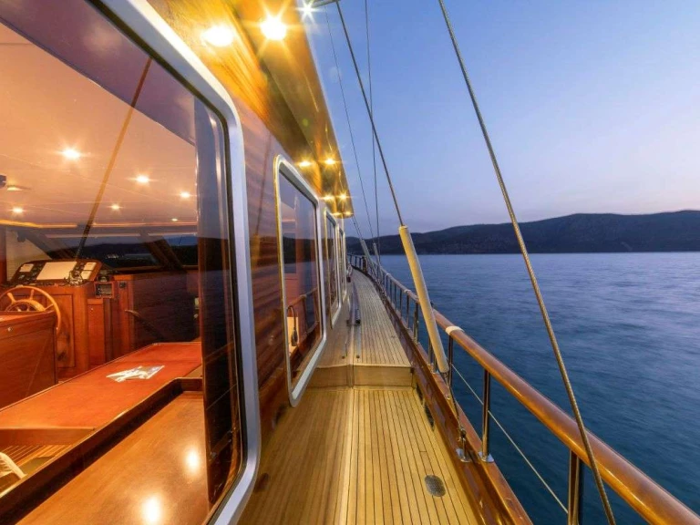 Noleggiare una Custom Aganippe a Bodrum