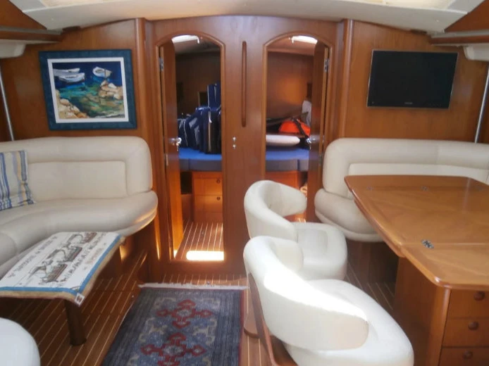 Noleggio Barca a vela Jeanneau con patente nautica