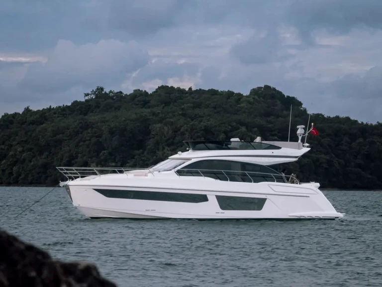 Noleggio Yacht di lusso a Trogir – Azimut Azimut 53 Fly