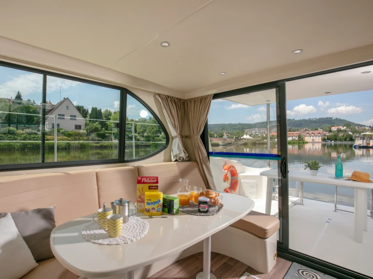 Nicols Yacht Nicols Octo Fly 12 da affittare a  Sablé-sur-Sarthe