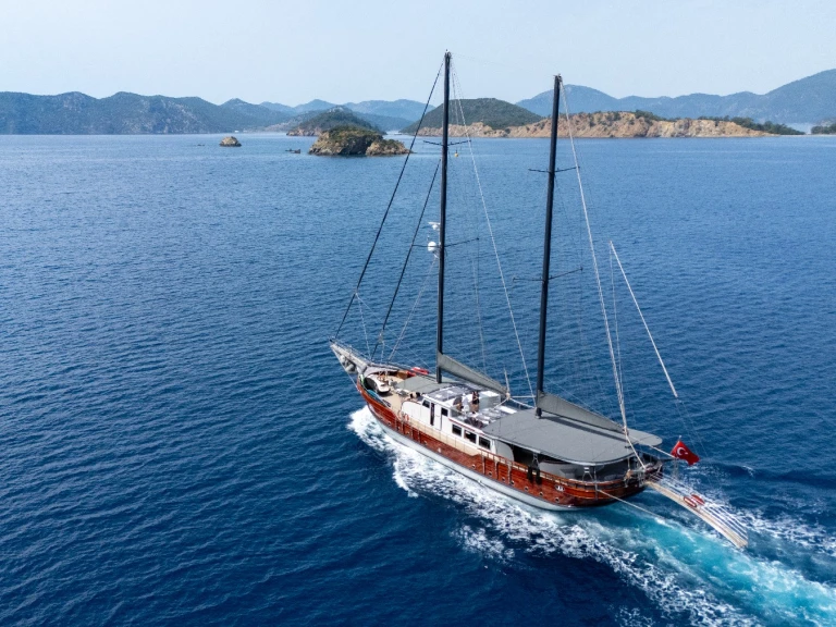 Noleggio Barca a vela Gulet con patente nautica