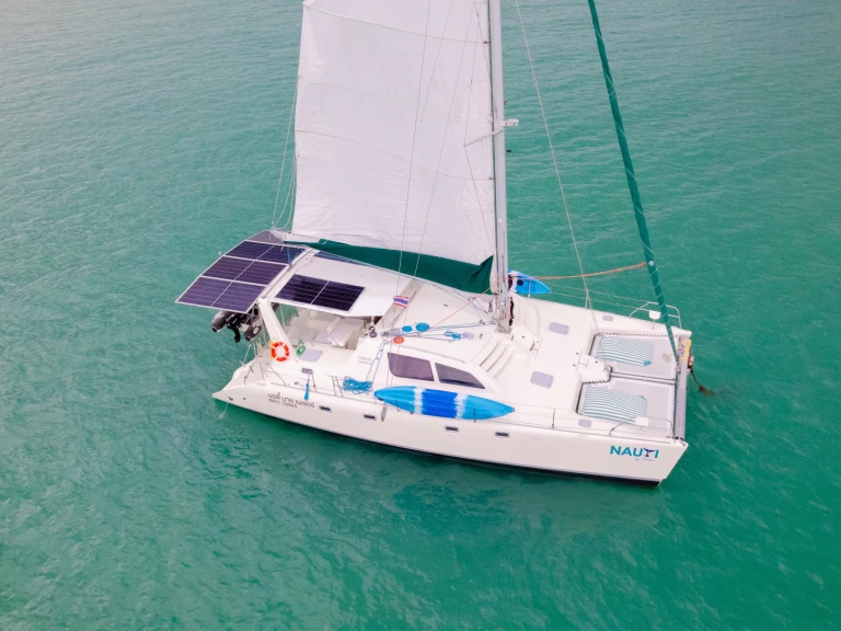 Noleggio Catamarano Leopard con patente nautica