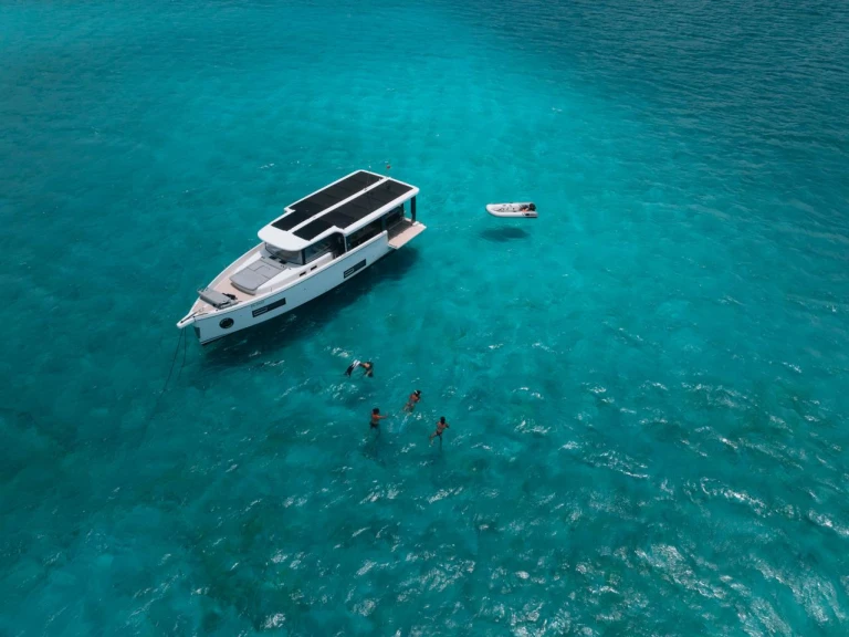 Noleggiare una Jeanneau Sealoft 480 a Golfe de Saint-Tropez