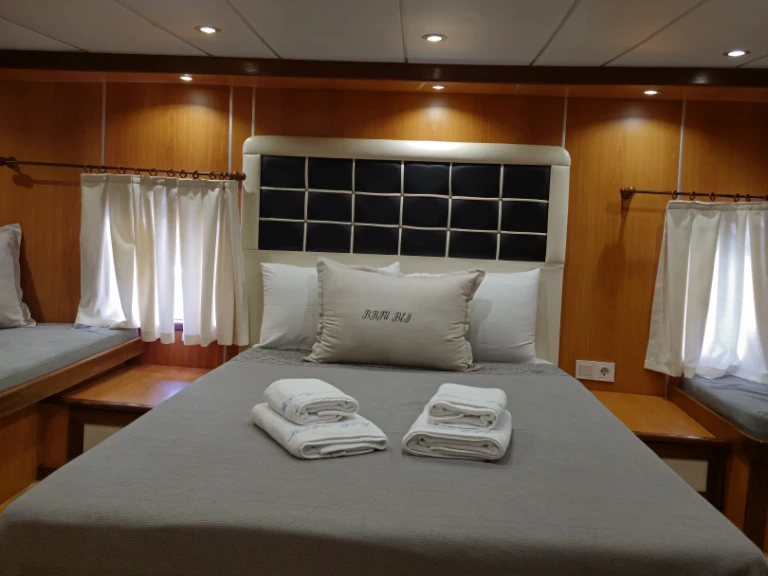 İlkel yapılı ahşap gulet 2022 da affittare a  Bozburun