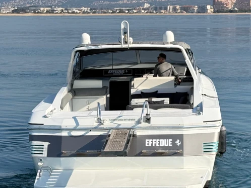 Noleggio barche Pershing Pershing 48 a Roses su Samboat