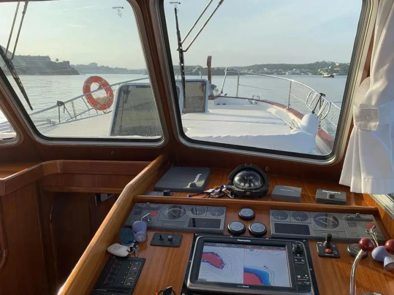 Noleggio a Mahón – Menorquin MY 120 su SamBoat