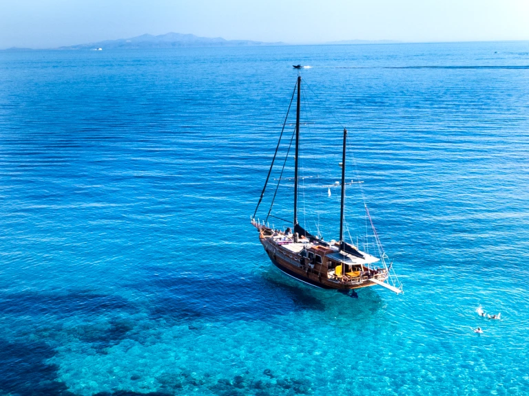Noleggio barche Custom Gulet-Motor Sailor Gulet 72ft a Mykonos (Citta) su Samboat