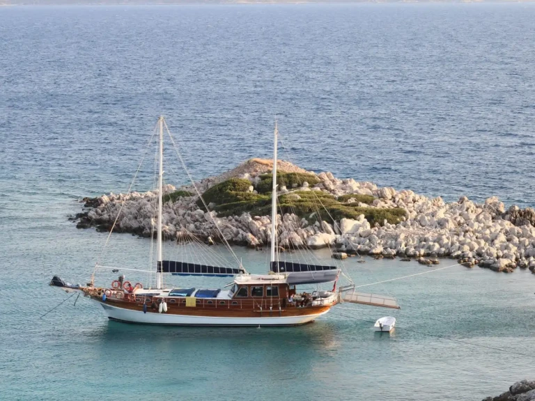 Noleggio Barca a vela Custom con patente nautica