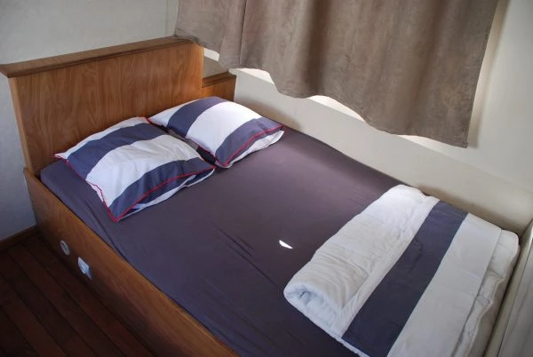 Noleggio a Savoyeux –  Espade 1150 Fly C su SamBoat