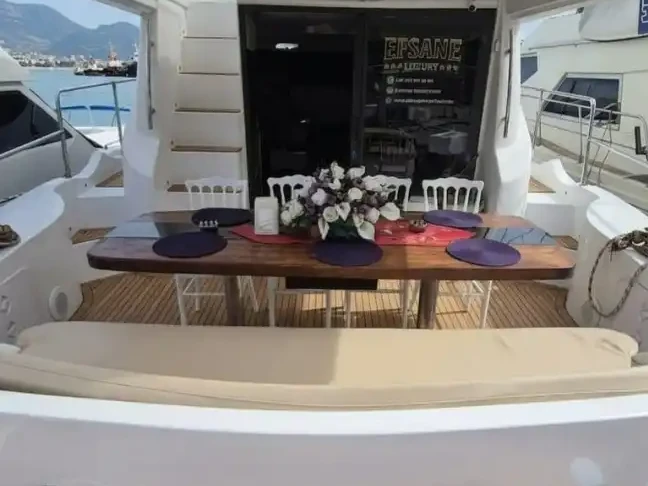 Noleggio Barca a vela Custom con patente nautica