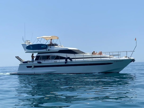 Noleggio Yacht di lusso con o senza skipper Astondoa a Puerto Deportivo de Marbella