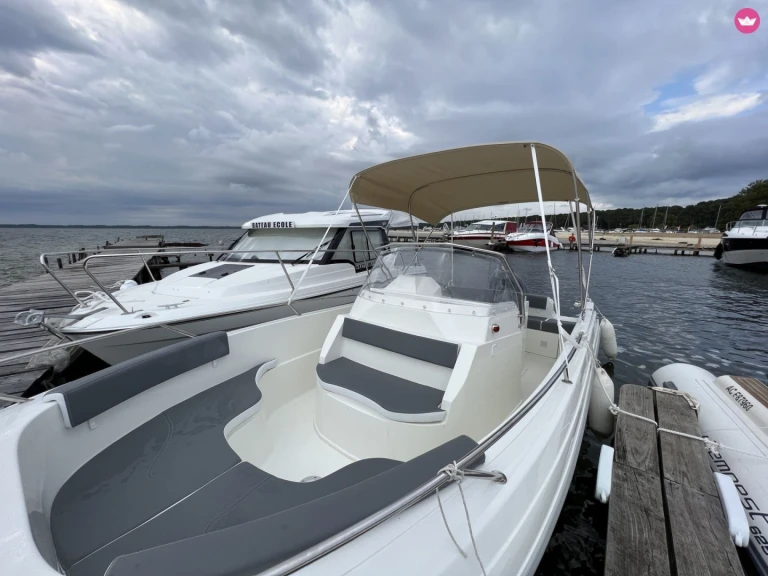 Pacific Craft 670 OPEN da affittare a  Sainte-Rose