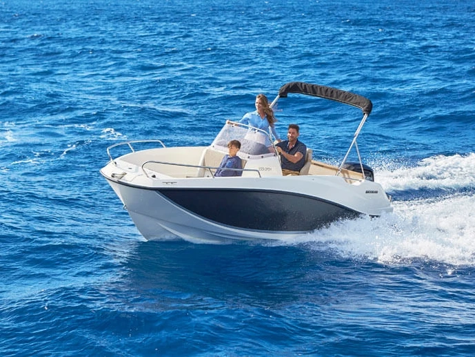 Noleggio barche Antibes economico Activ 555 Open