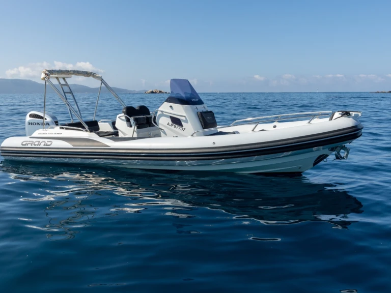 Noleggio Gommone a Porto Pollo – Grand Boats GRAND 750 GOLDEN LINE