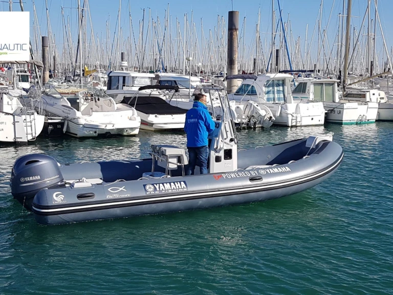 Noleggiare una Capelli TEMPEST 625 FISH a Port-Haliguen