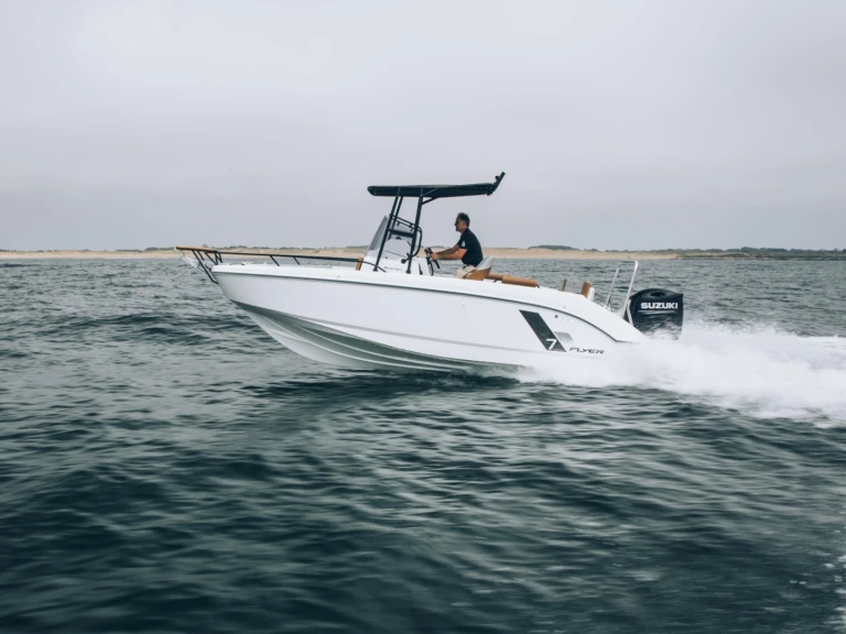 Bénéteau Flyer 7 SUNdeck da affittare a  Sète