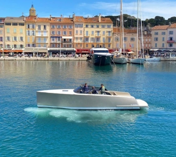 Noleggio a Saint-Tropez – VanDutch VANDUTCH 32 su SamBoat
