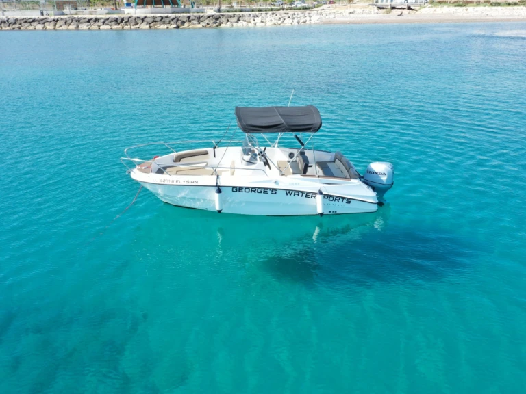 Noleggio Barca a motore Karnic con patente nautica