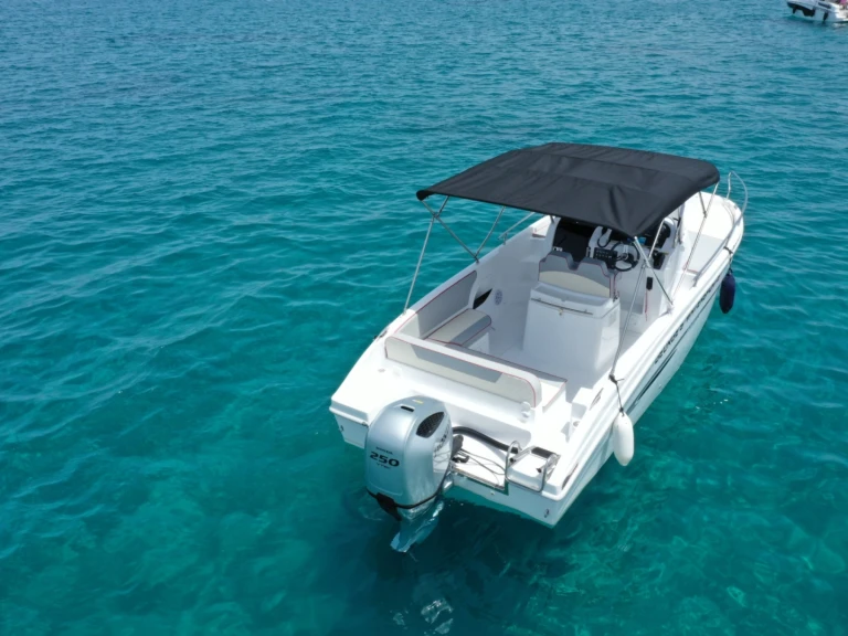Noleggio a Latchi – Selva SELVA - SUN DECK CLASSIC LINE SD 7.0 CABIN su SamBoat
