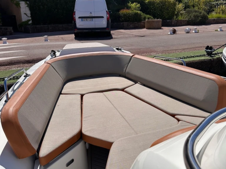 Noleggio Gommone Zodiac con patente nautica