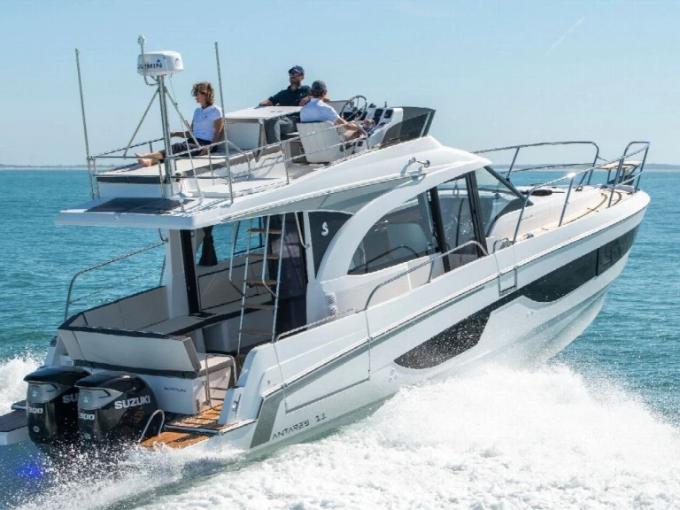 Noleggio Barca a motore Bénéteau con patente nautica