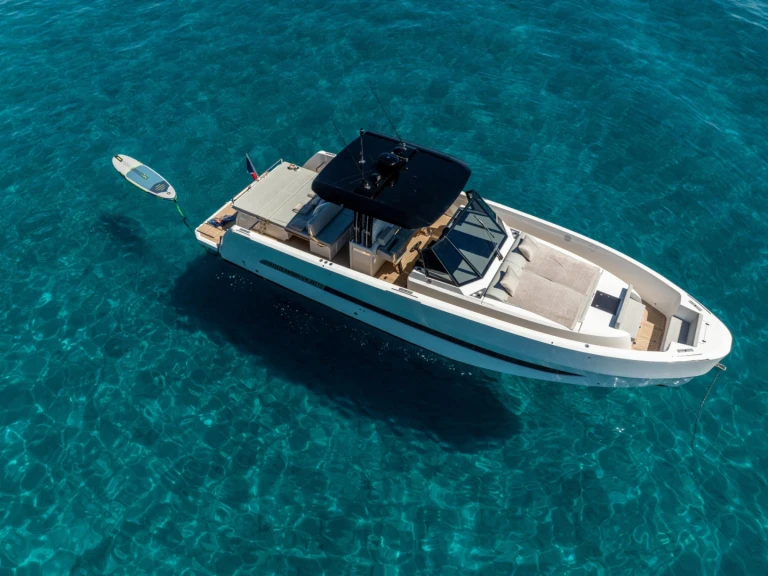 Noleggiare una MEDYACHT MED 42 a Saint-Tropez