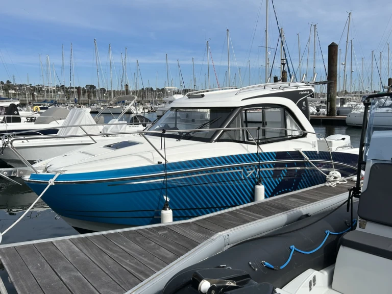 Noleggio barche Brest economico Antares 7