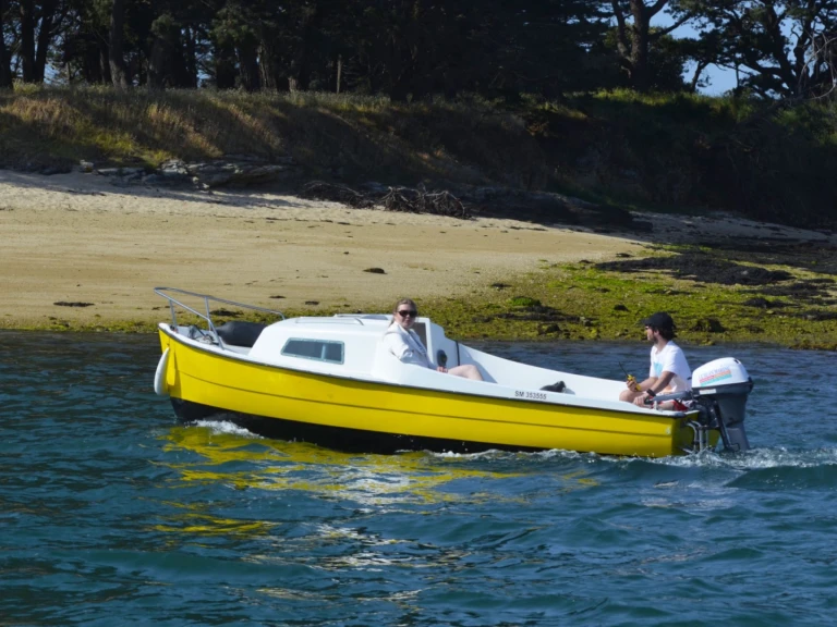 Noleggio Barca a motore Lanaverre con patente nautica