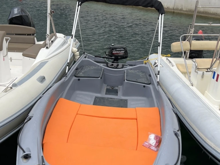 Noleggio Barca a motore Fun Yak con patente nautica