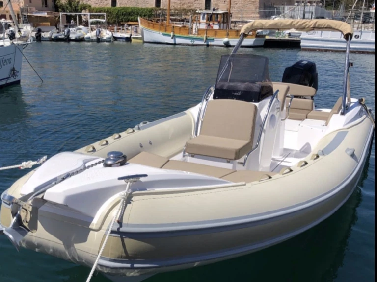 Gommone a noleggio a Marsiglia al miglior prezzo