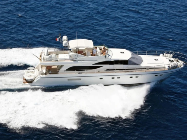 Yacht di lusso a noleggio a Marsiglia al miglior prezzo