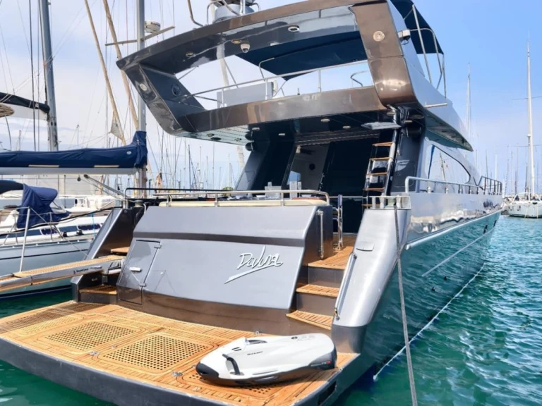 Noleggio Yacht di lusso a Ibiza Town – Firebird 68 flay