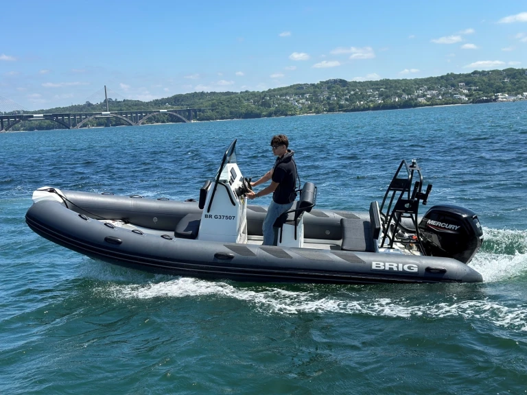 Noleggio Gommone a Brest – Brig Navigator 610